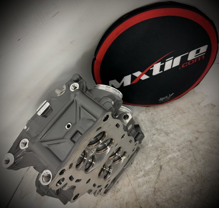 KTM / GASGAS / HUSQVARNA 6353602000024 CYLINDER HEAD CPL 2019 KTM 790 DUKE/ADVENTURE