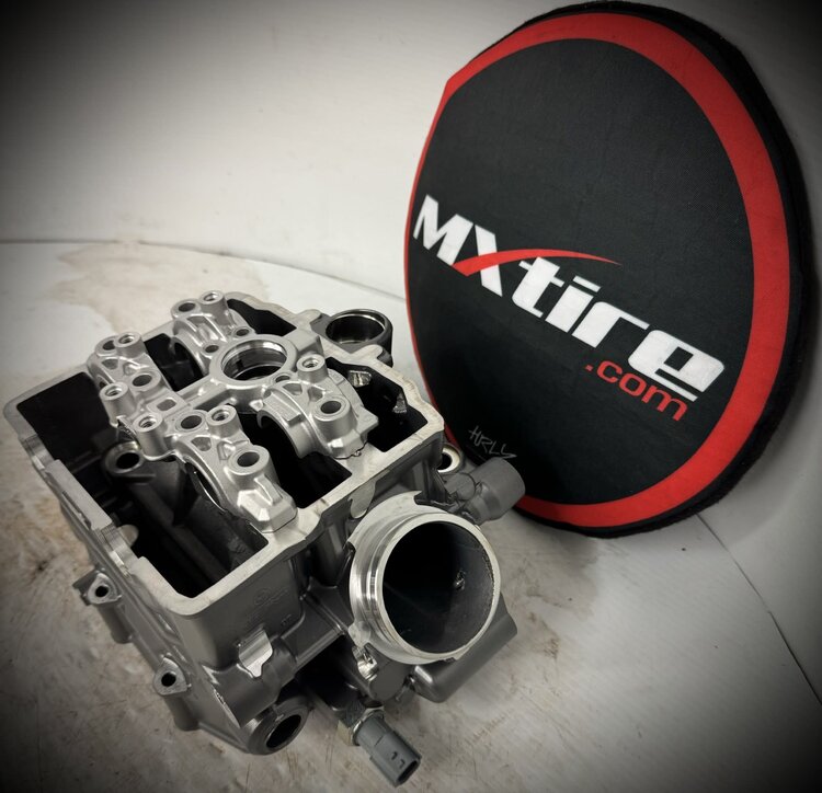 KTM / GASGAS / HUSQVARNA 6913602010024 CYLINDER HEAD FRONT 2011-2014 KTM 1190 RC8R