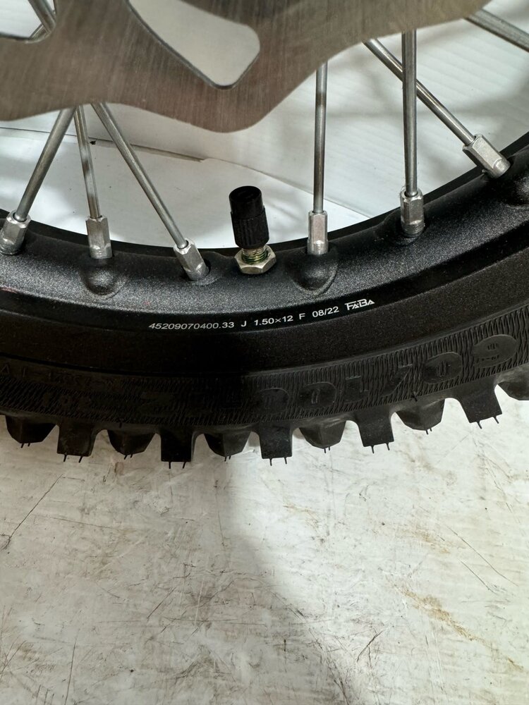 KTM / GASGAS / HUSQVARNA 4520907040033 FRONT WHEEL ASSEMBLY WITH TIRE, TUBE, ROTOR 50SX 2018-2024 12" FRONT