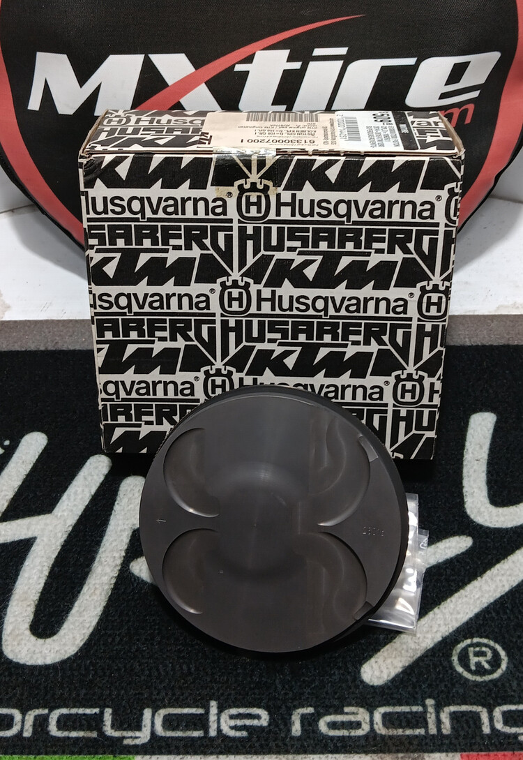 KTM 61330007200I PISTON CPL D=108GR.1 2014-2016 KTM 1290 SUPERDUKE/ADVENTURE