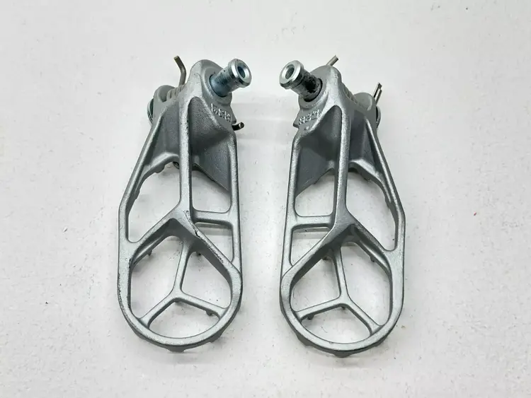 A40503037033 FOOT PEG SET KTM HUSQ. GASGAS 65 '24