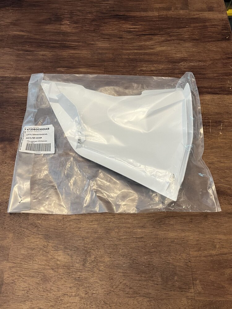 KTM / GASGAS / HUSQVARNA 47206003000  AIRBOX COVER  KTM 85CC '20