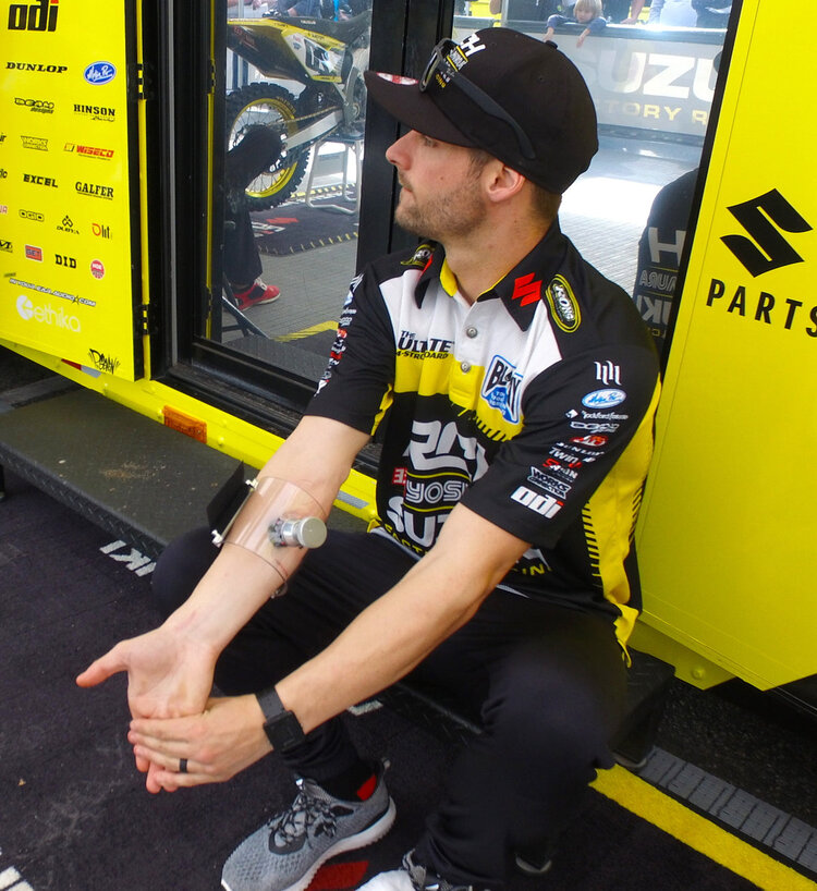 4STRONG ARM 4 STRONG ARM S/M