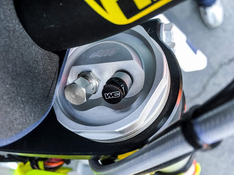 WORKS 26-330 WORKS WC FORK BLEEDER HUS/KTM