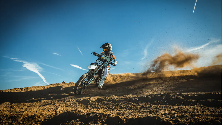 TROY LEE DESIGNS SE4 POLYACRYLITE HELMET SKOOLY BLACK/YELLOW