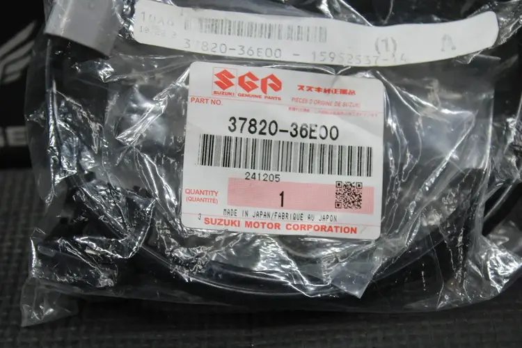 SUZUKI 37820-36E00 SUZUKI KILL SWITCH ASSEMBY, ENGINE STOP