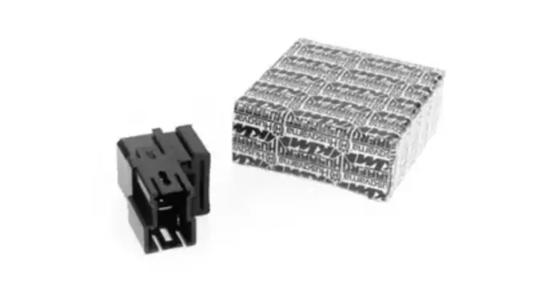 61111057000 RELAY CM1A-R-12V-H80 07