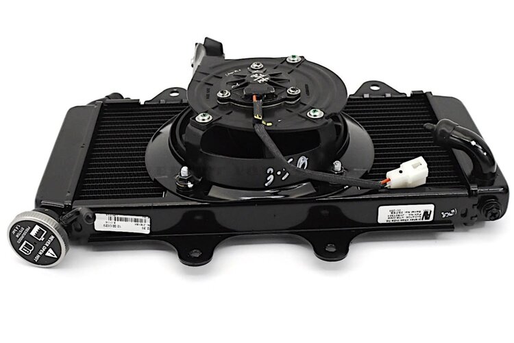 KTM / GASGAS / HUSQVARNA 28135010033 RADIATOR CMPL RC 390 SVARTPILEN/VITPILEN 401 '20-'23