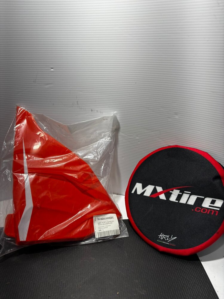 KTM / GASGAS / HUSQVARNA 79106003000EBC AIR FILTER BOX COVER LEFT ORANGE KTM 125-500 '23