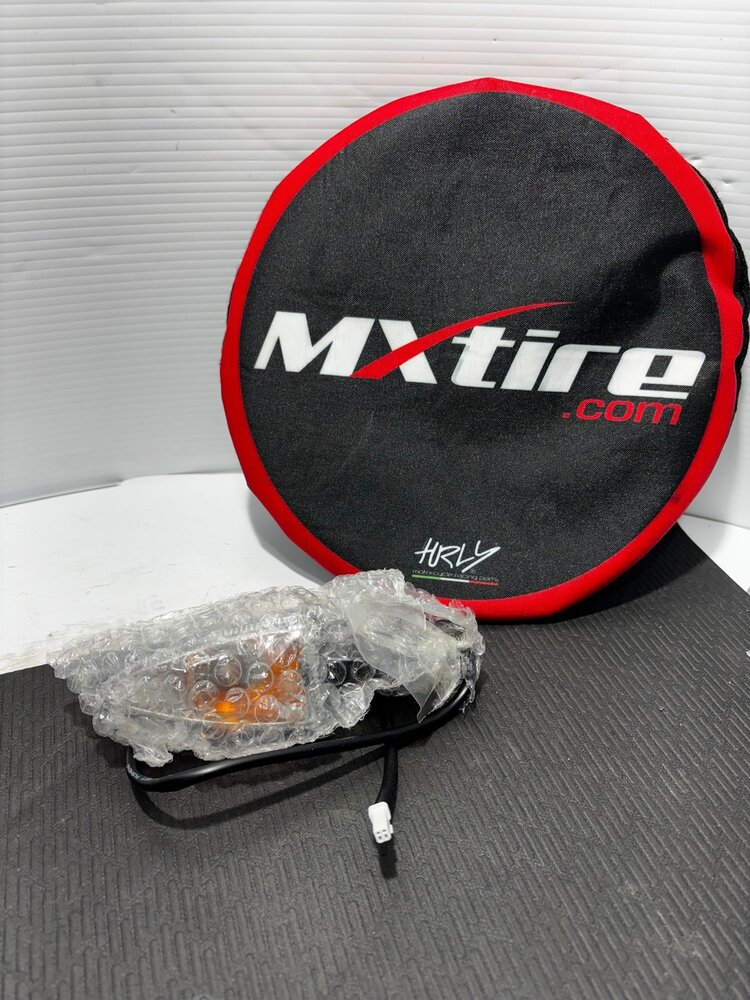 KTM / GASGAS / HUSQVARNA 61714525000 TURN SIGNAL FRONT LEFT USA KTM 890 '21-'22 1290 '21-'24