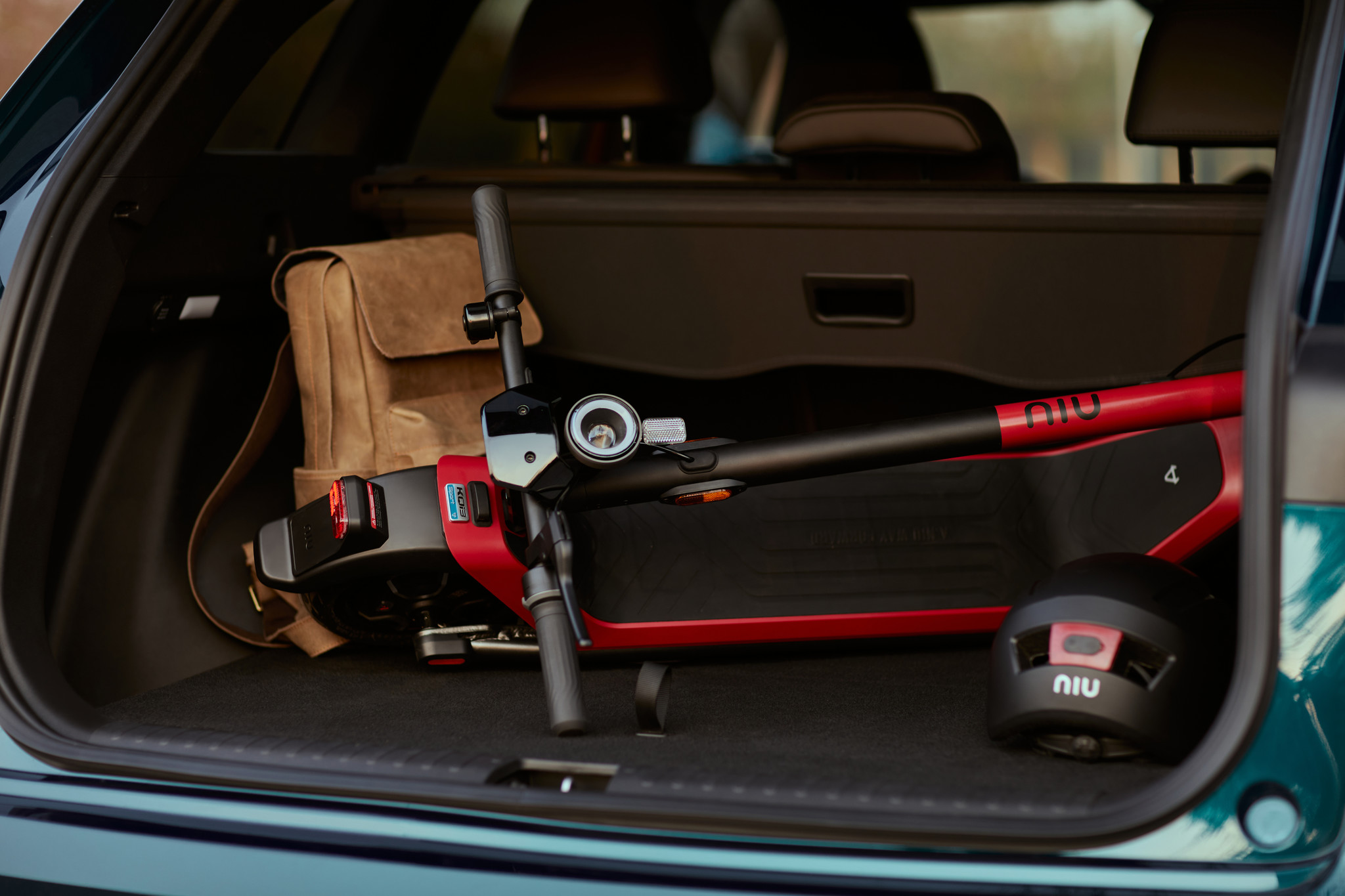 NIU KQi3 Sport Kick Scooter