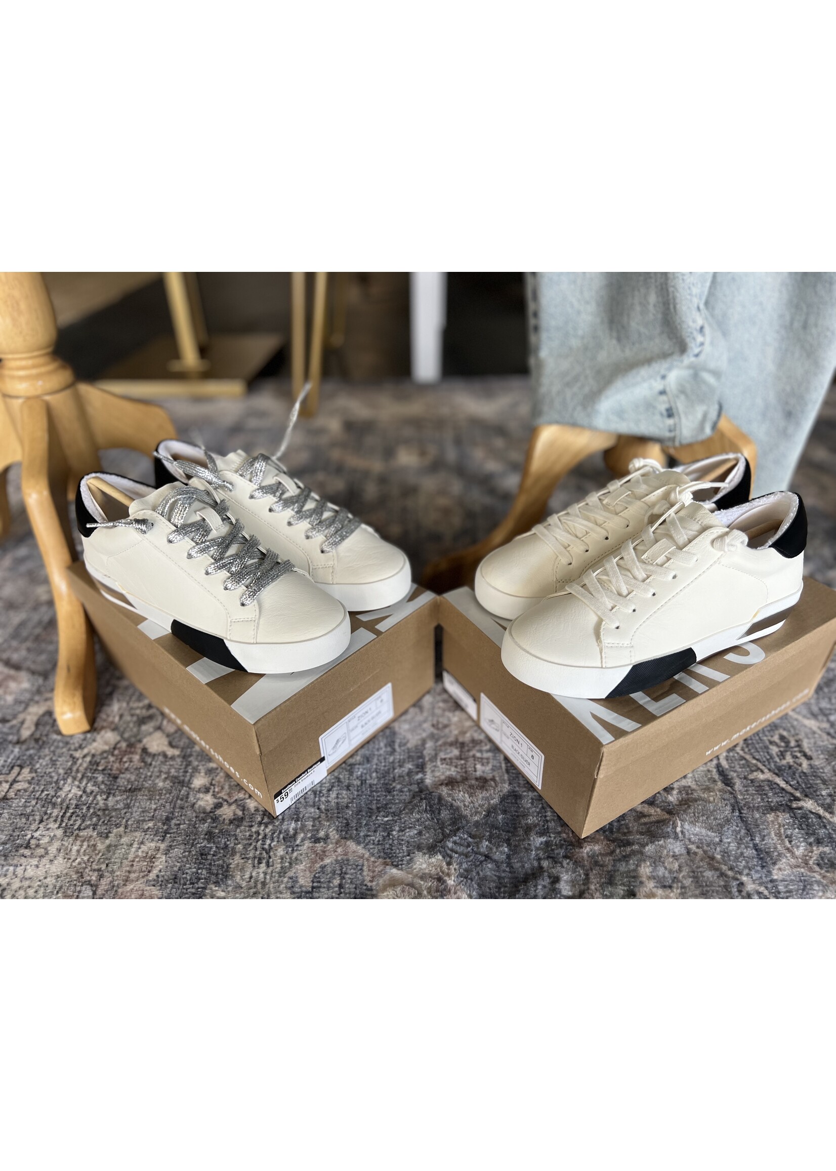 ZION Sneakers