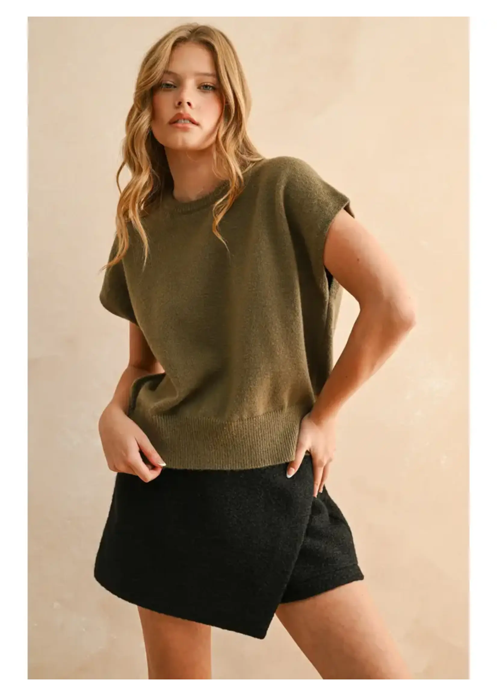 Loose Fit Short Sleeve Sweater Top