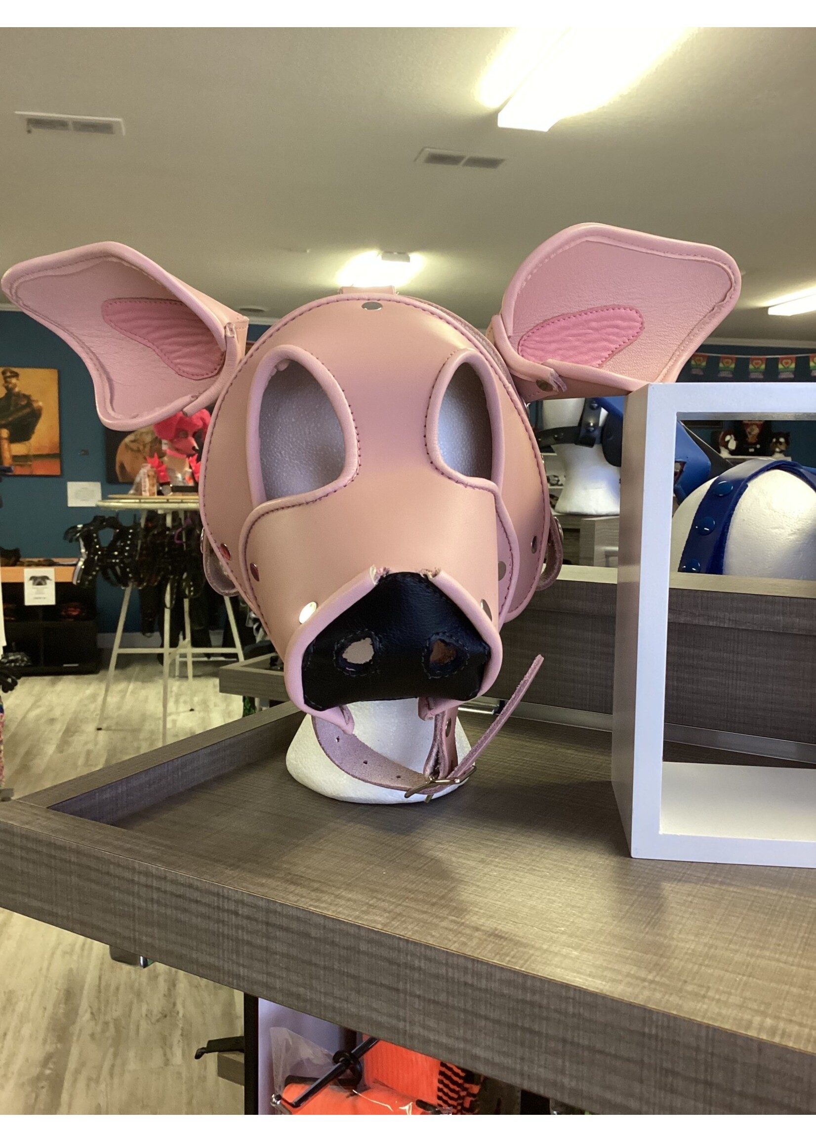 P & C Creations Custom Leather Hoods Lt Pink Pink Pig, Blk Snout