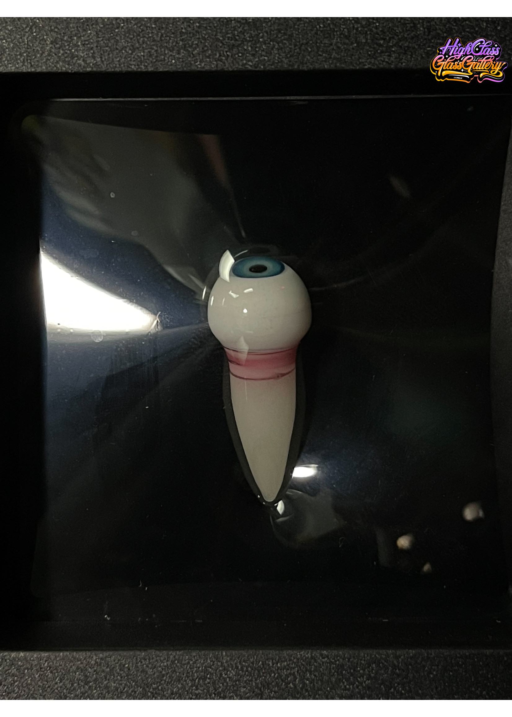 Artist Salt Floating Eye Pillar