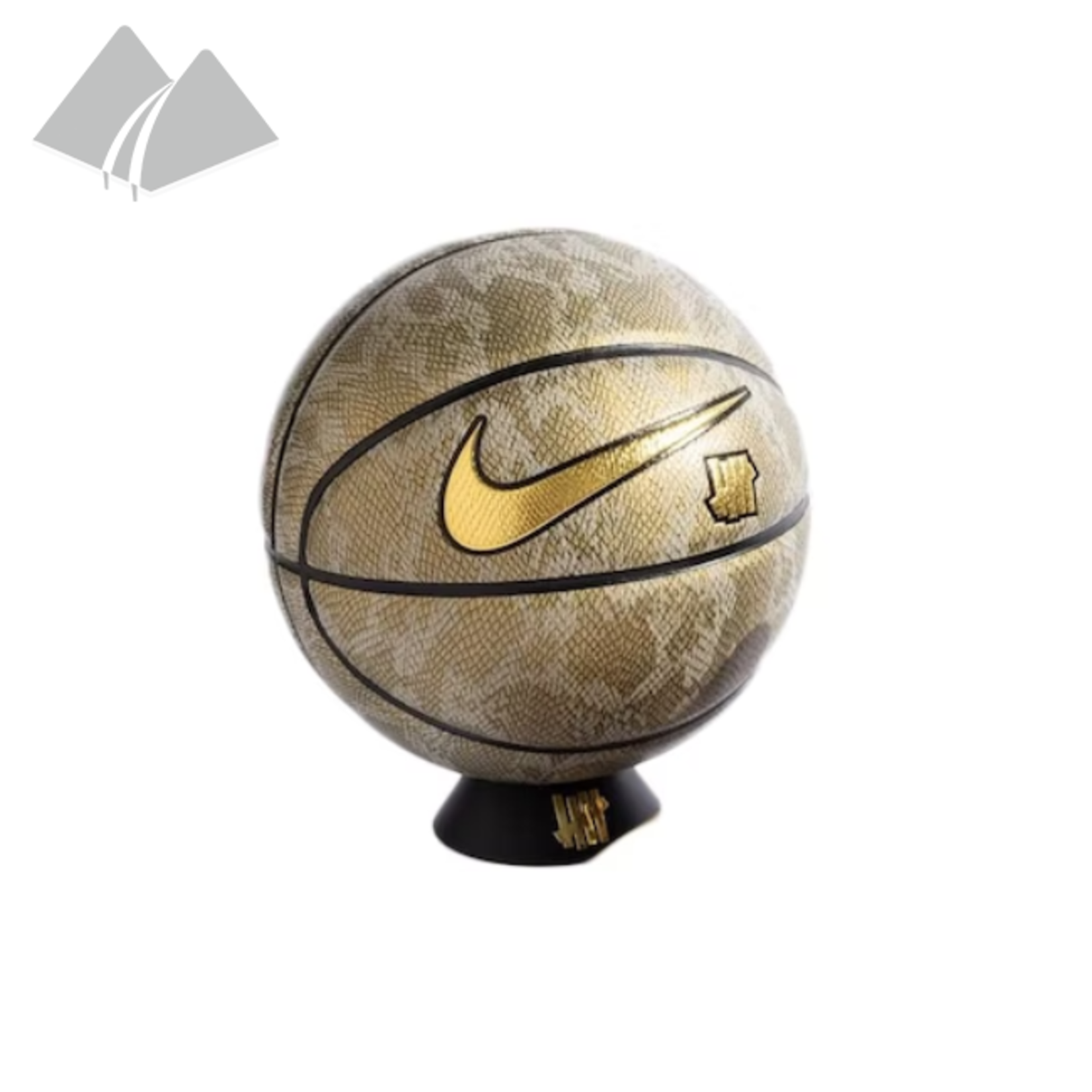 Nike Nike Kobe Bryant Undefeated Hall of Fame Metallic Gold Snake Basketball  - The Valley Store