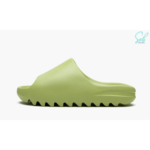 Adidas Yeezy Slide  “Resin”