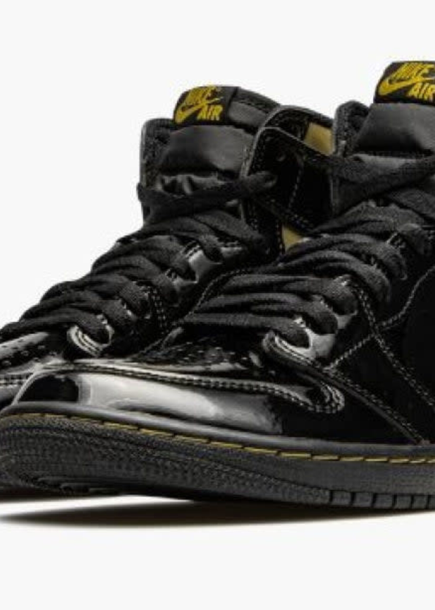 AIR JORDAN 1 RETRO HIGH OG "Black Metallic Gold"