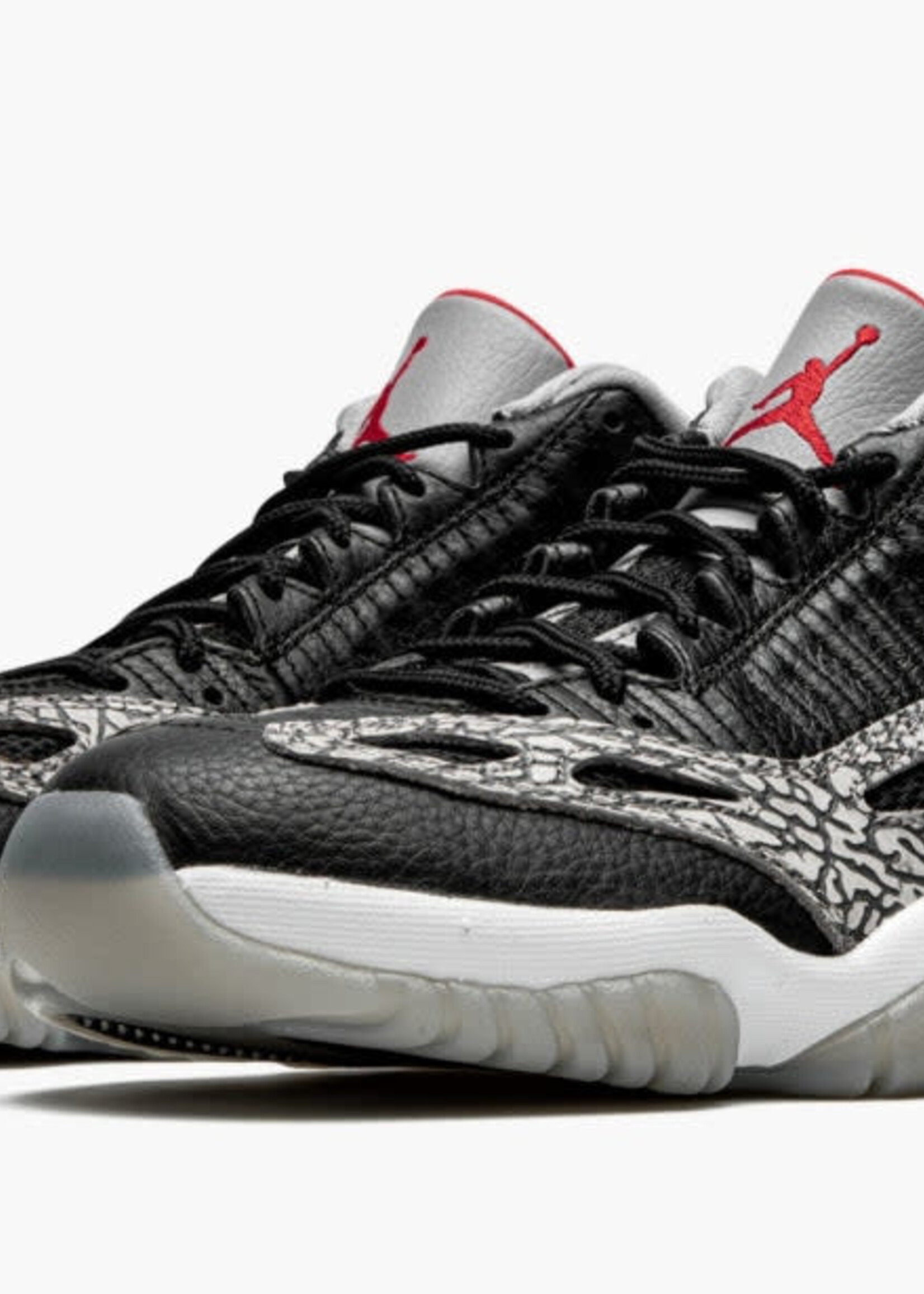 Air Jordan 11 Retro Low IE “Black Cement”