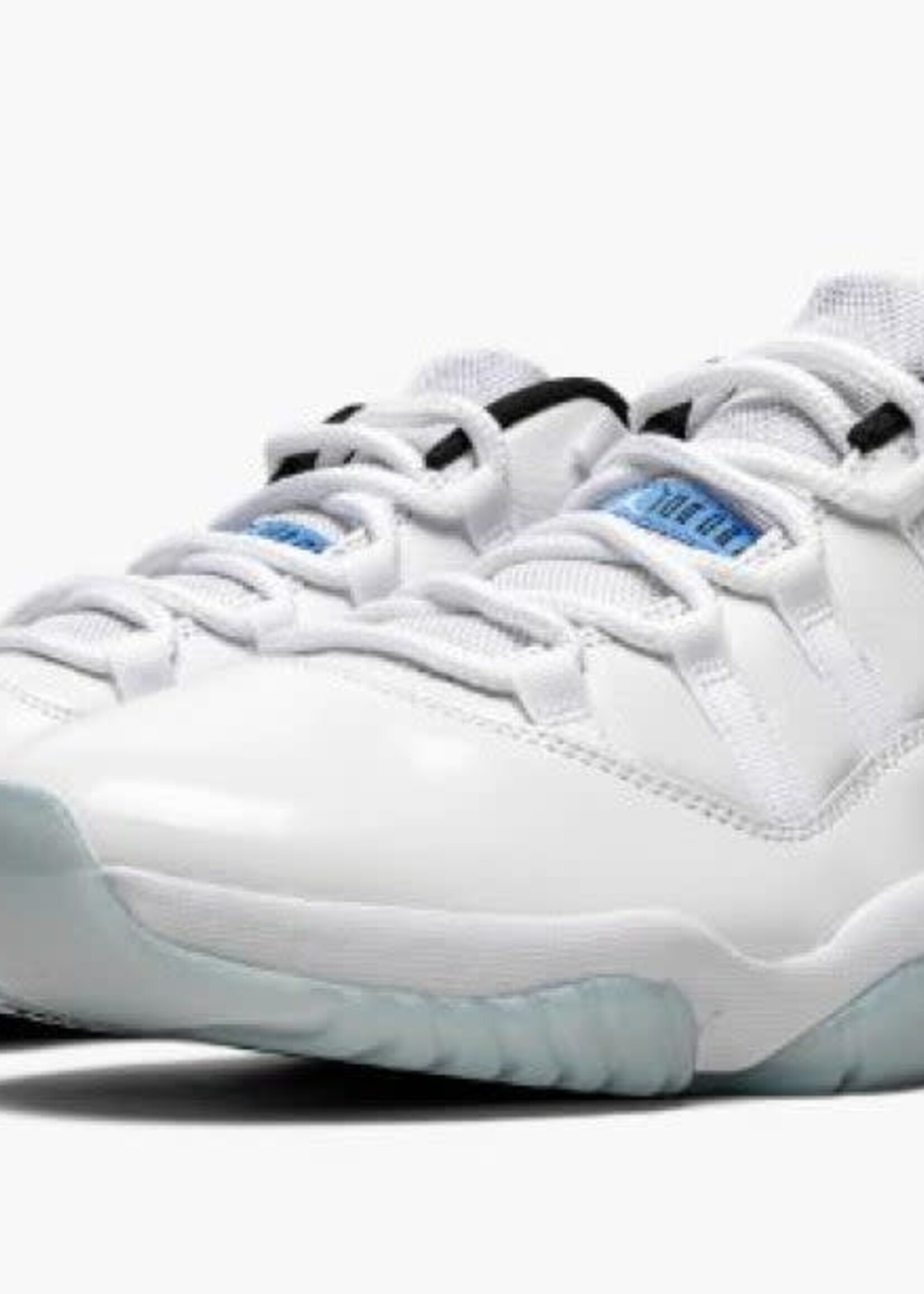 AIR JORDAN 11 RETRO LOW "Legend Blue"