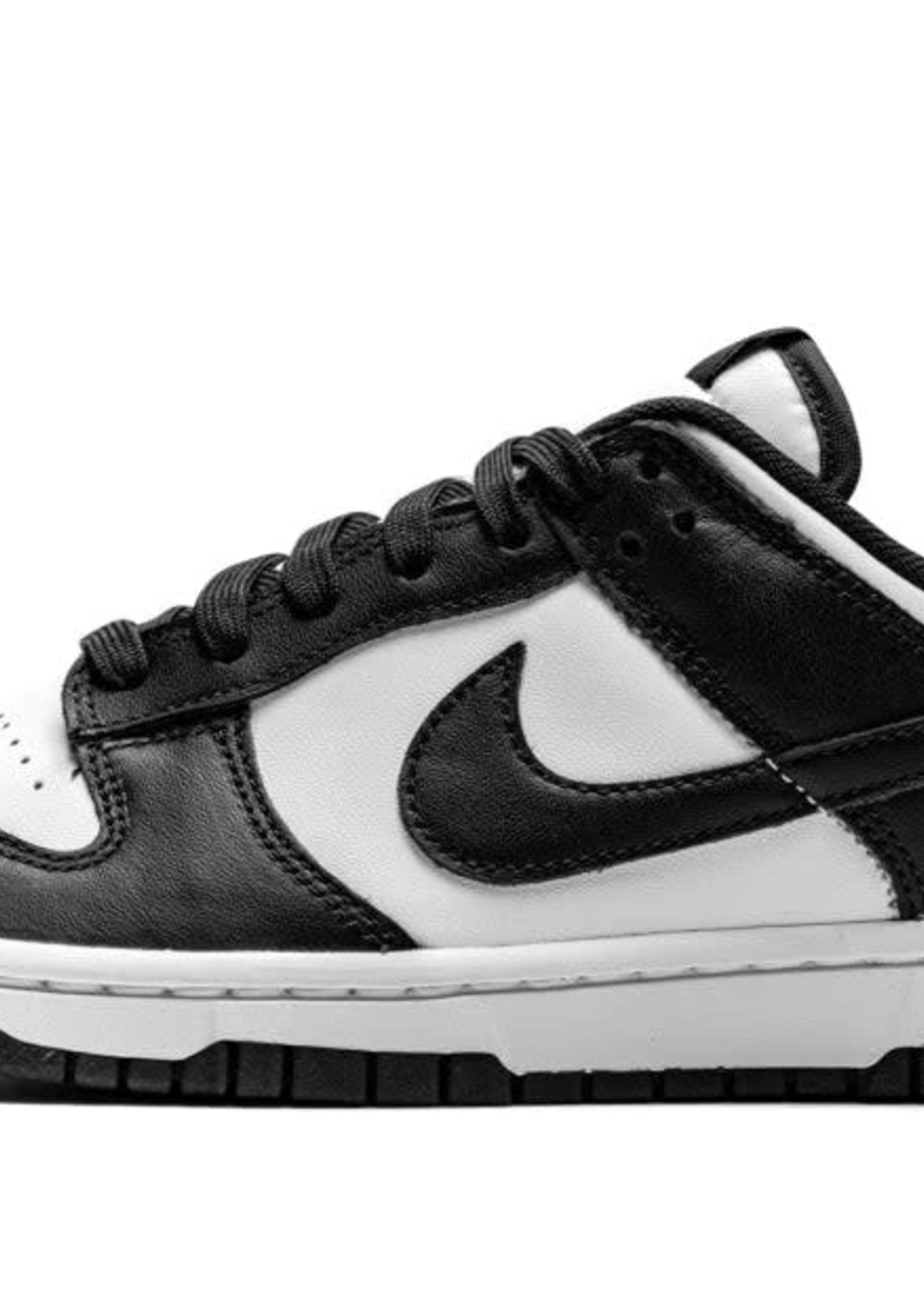 Nike Dunk Low "Panda"
