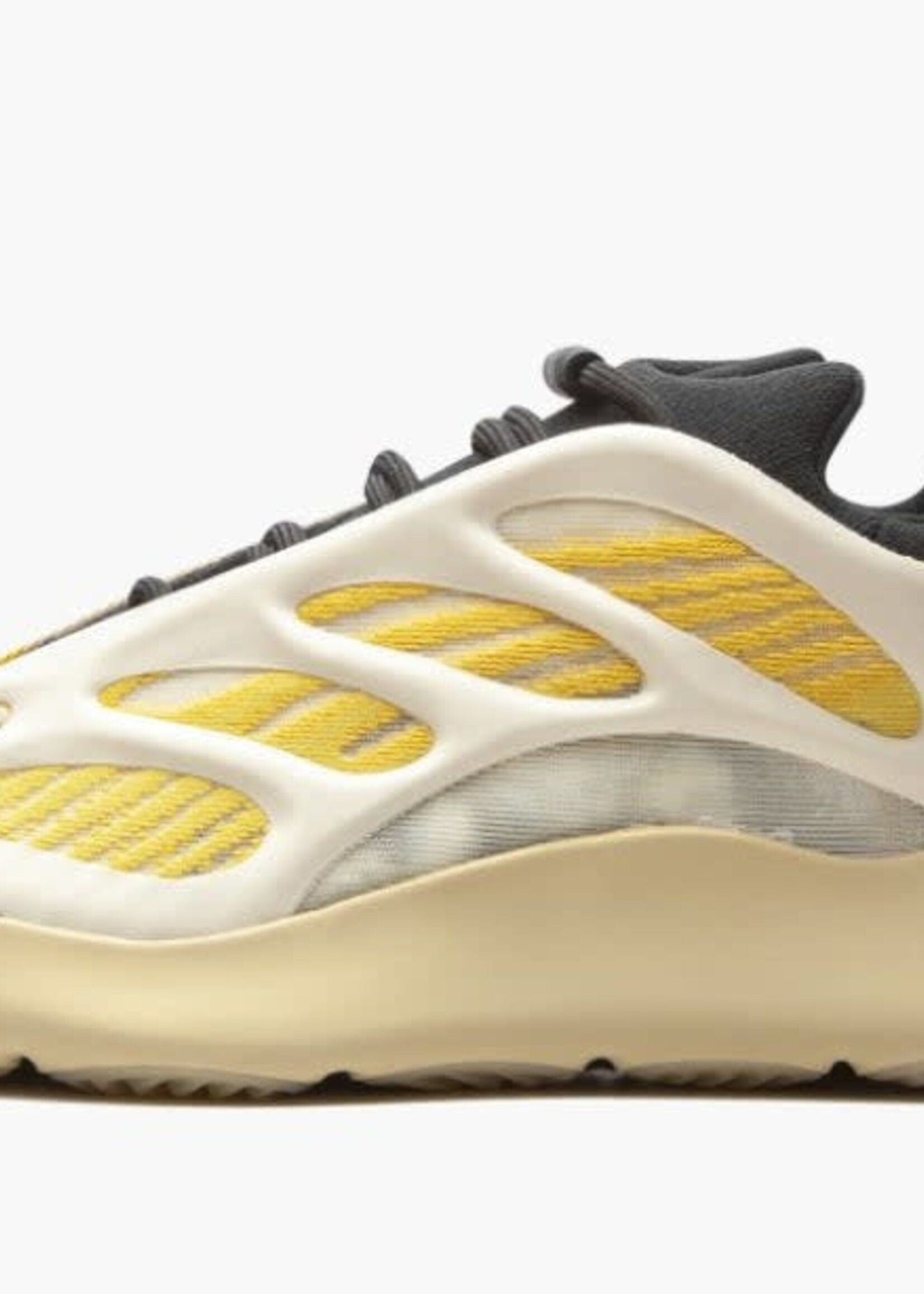 Yeezy 700 V3 "Safflower"