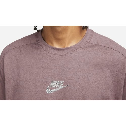 Nike Nike Sustainable Tee Wine Nike Nike Sustainable Tee Wine