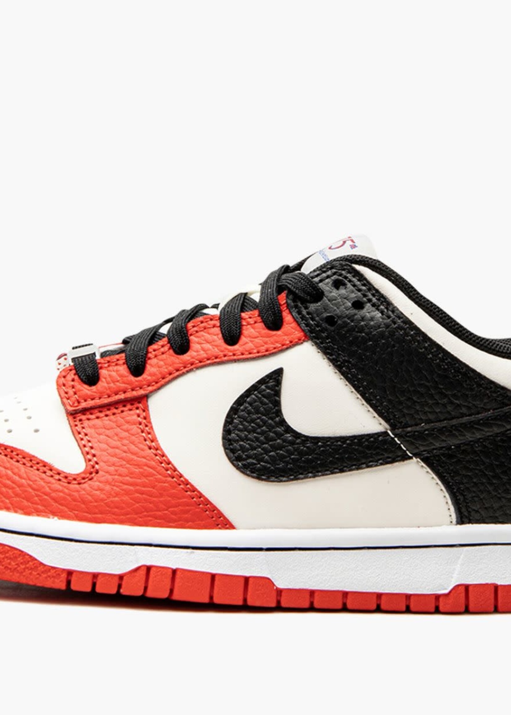 Nike Nike Dunk Low "Chicago Bulls"