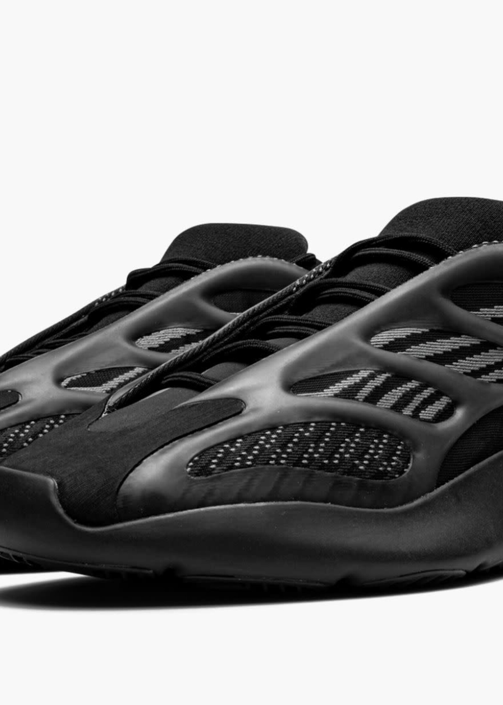 Yeezy 700 V3 “Alvah”