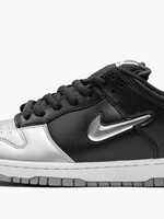 Nike SB Dunk Low x Supreme "Jewel Swoosh Silver"