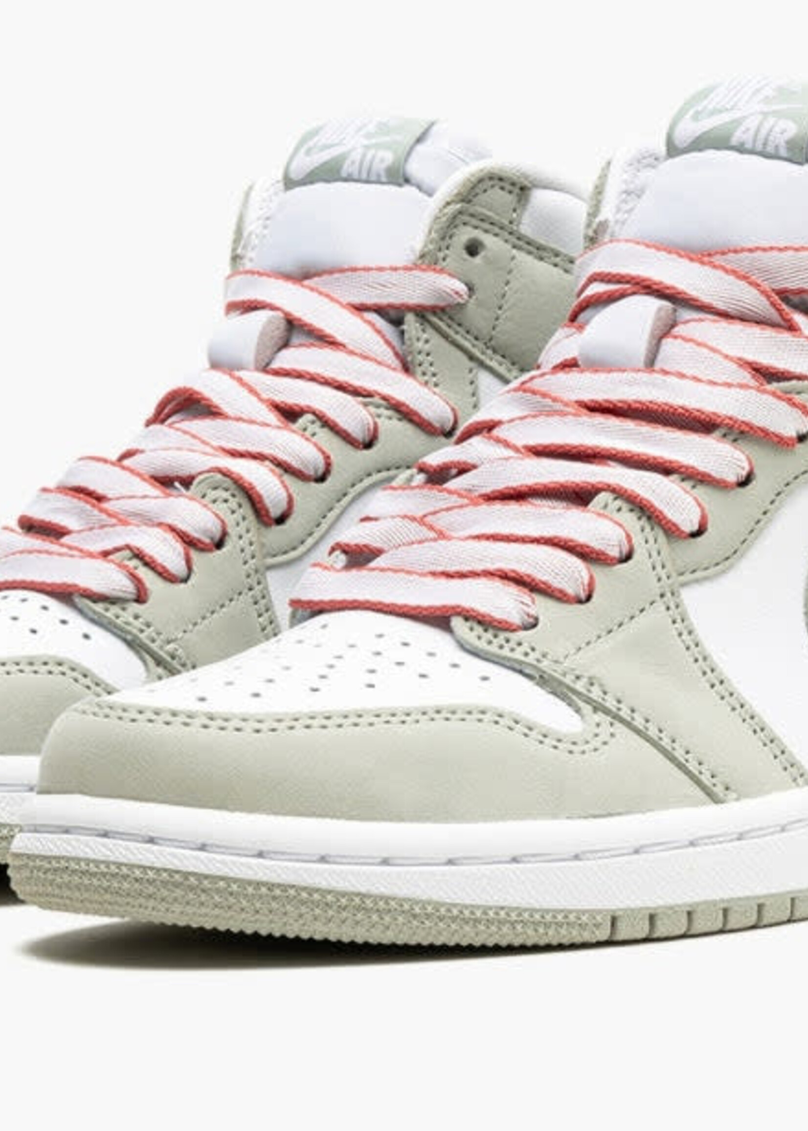 Air Jordan 1 High OG WMNS "Seafoam"