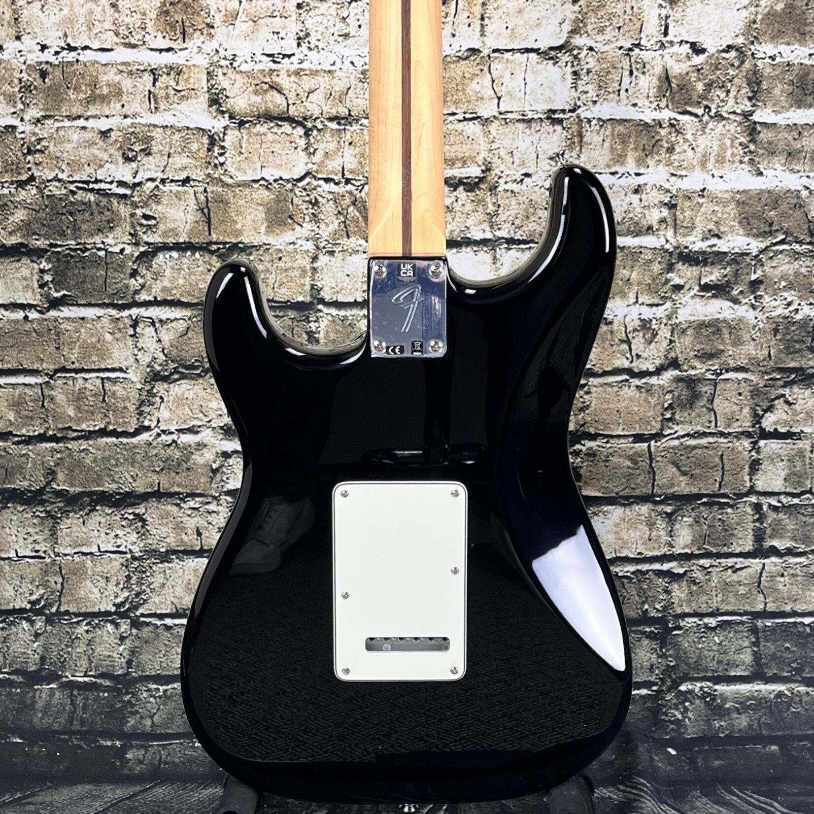 Fender Player Stratocaster Pau Ferro Fingerboard - Black
