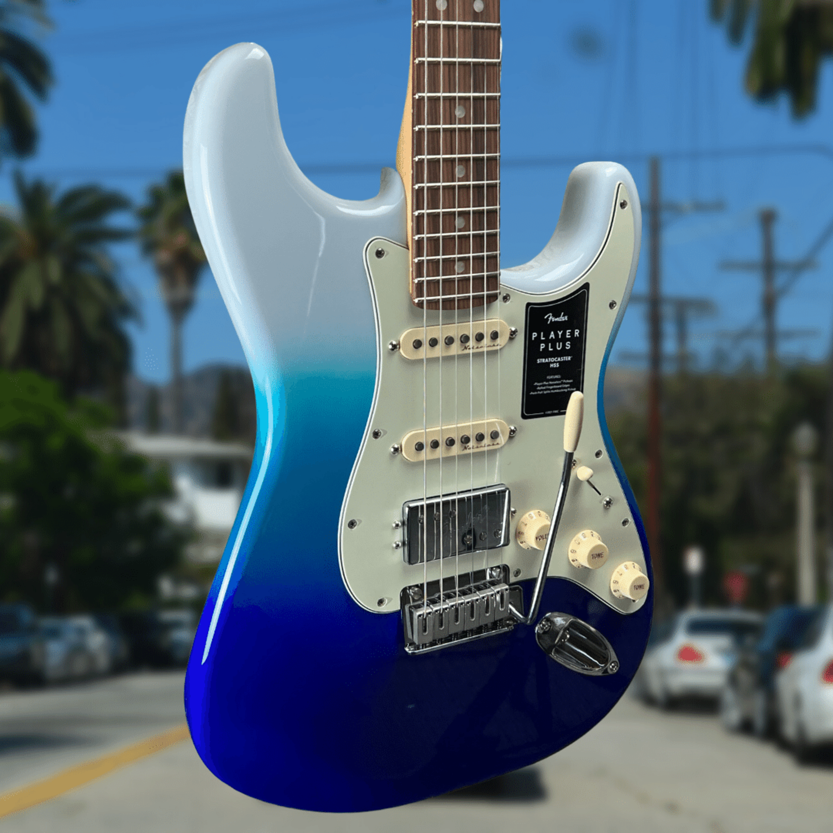 Fender Player Plus Stratocaster HSS - Belair Blue
