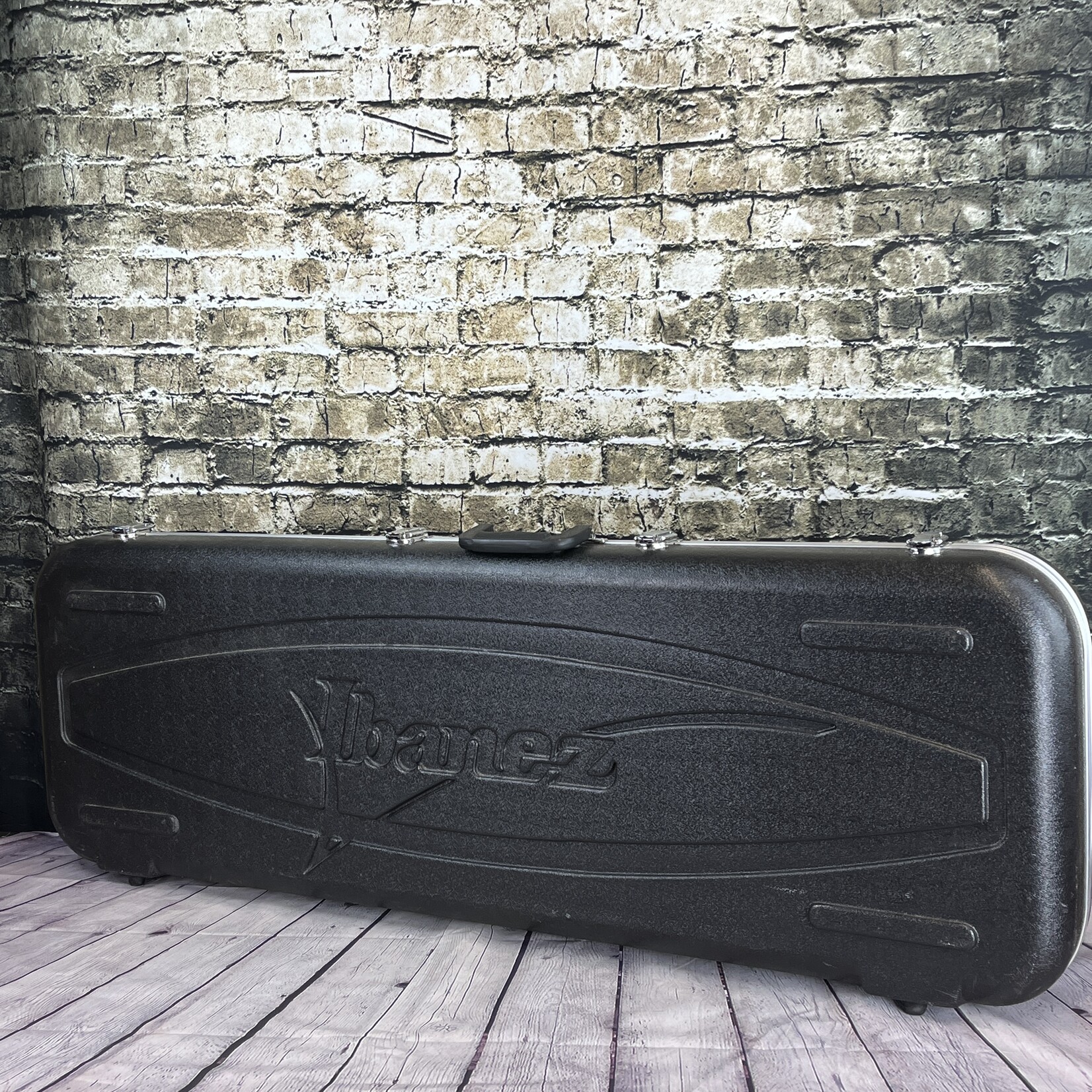 Ibanez Hardshell Bass Guitar Case (Used) Sound of Music