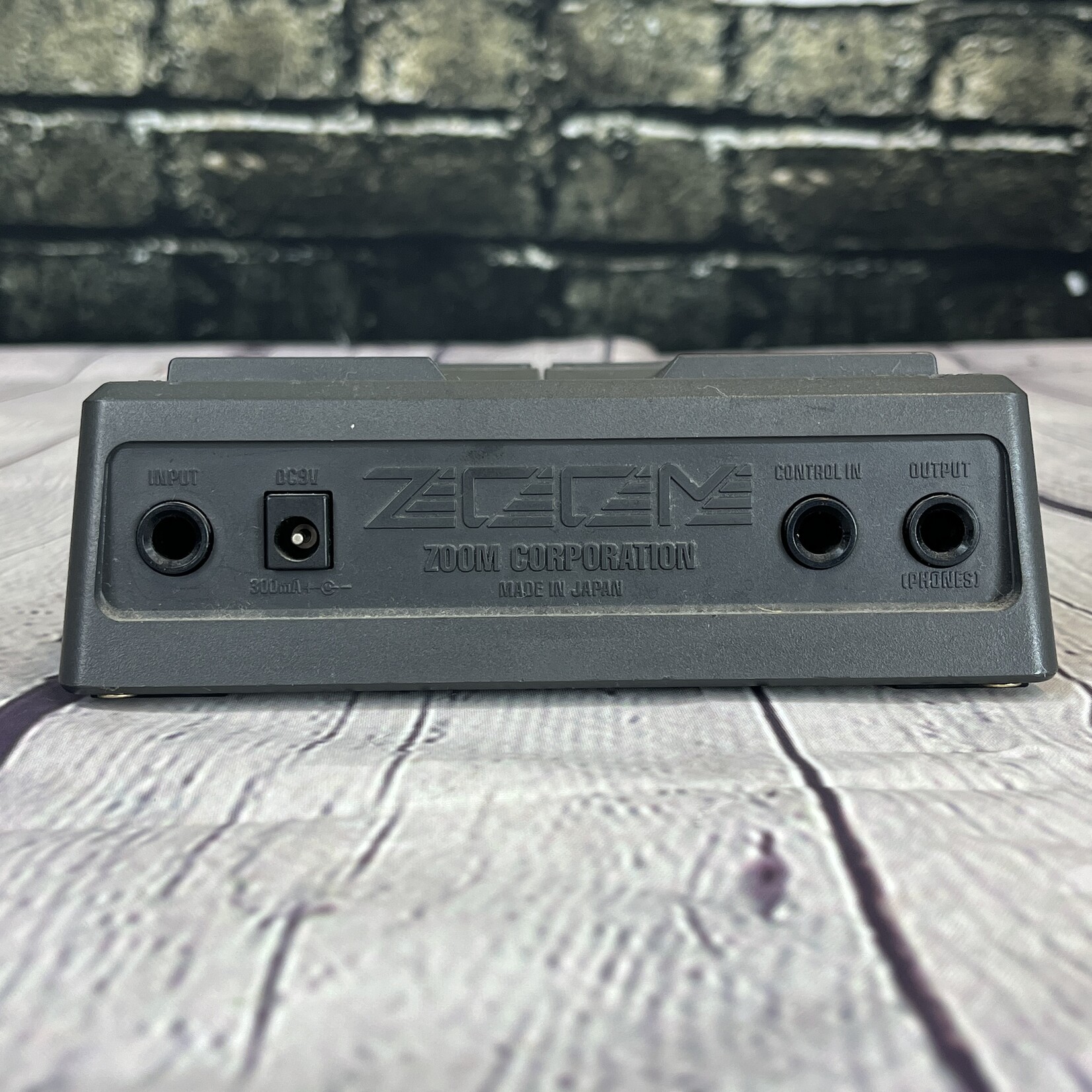 Zoom 505 Guitar Compact Multi Effect Pedal (Used) Sound of Music