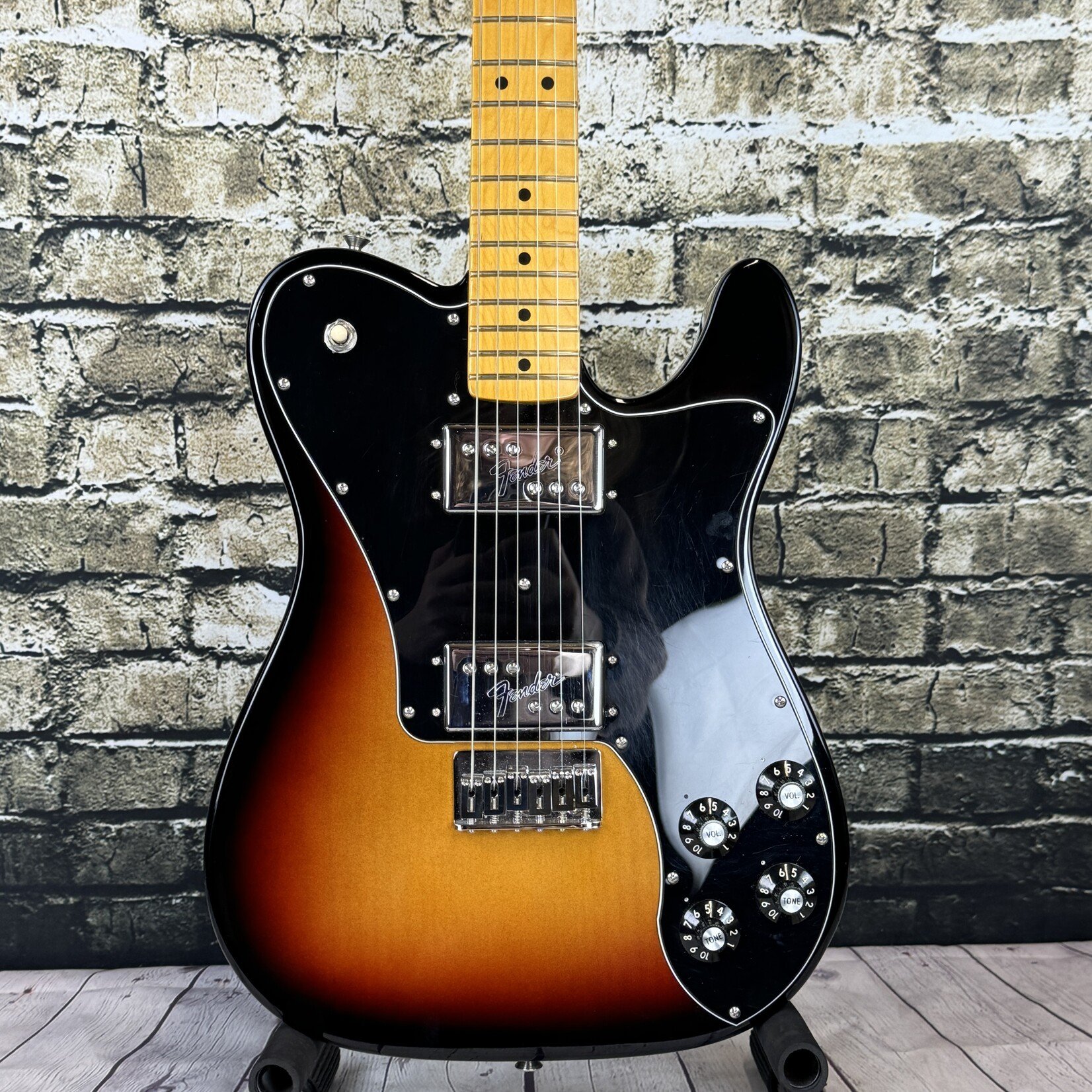 Fender American Vintage II 1975 Telecaster Deluxe W/Case - 3-Color Sunburst (Used)