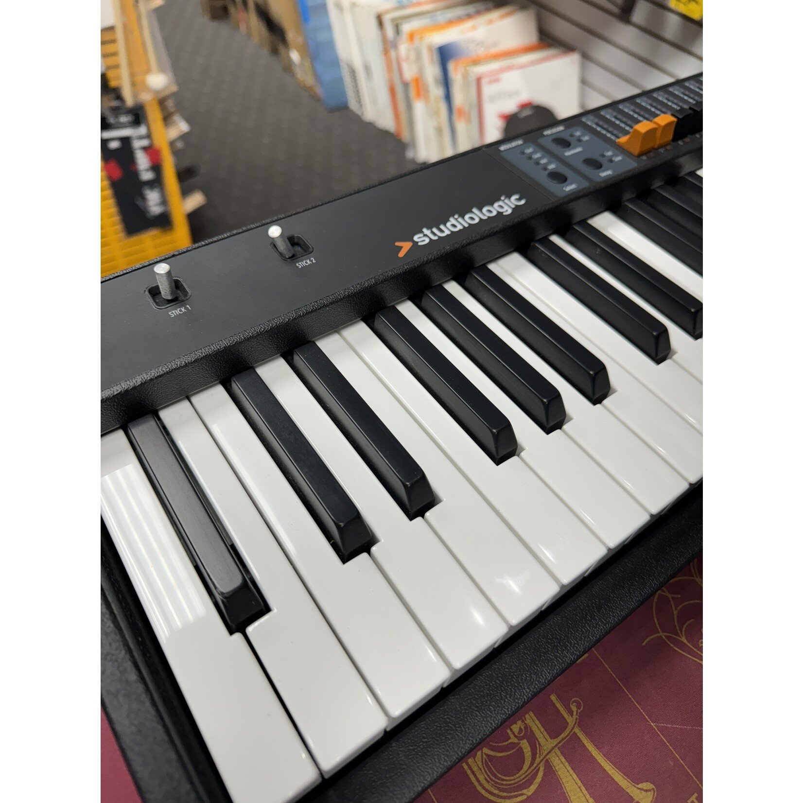 Studiologic Numa Compact 2 88-Note Semi-Weighted Keyboard - (Used)