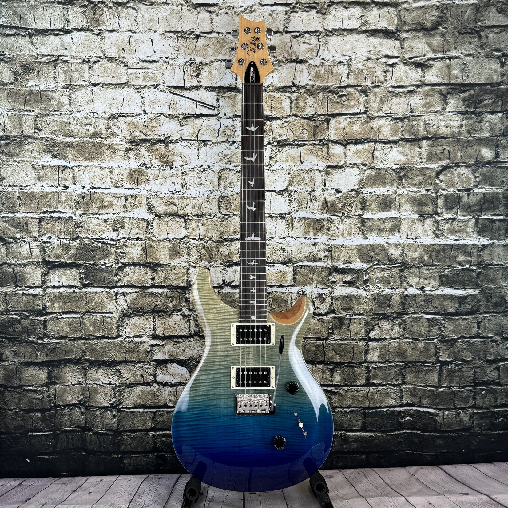 PRS SE Custom 24 Electric Guitar W/Gig Bag - Blue Fade