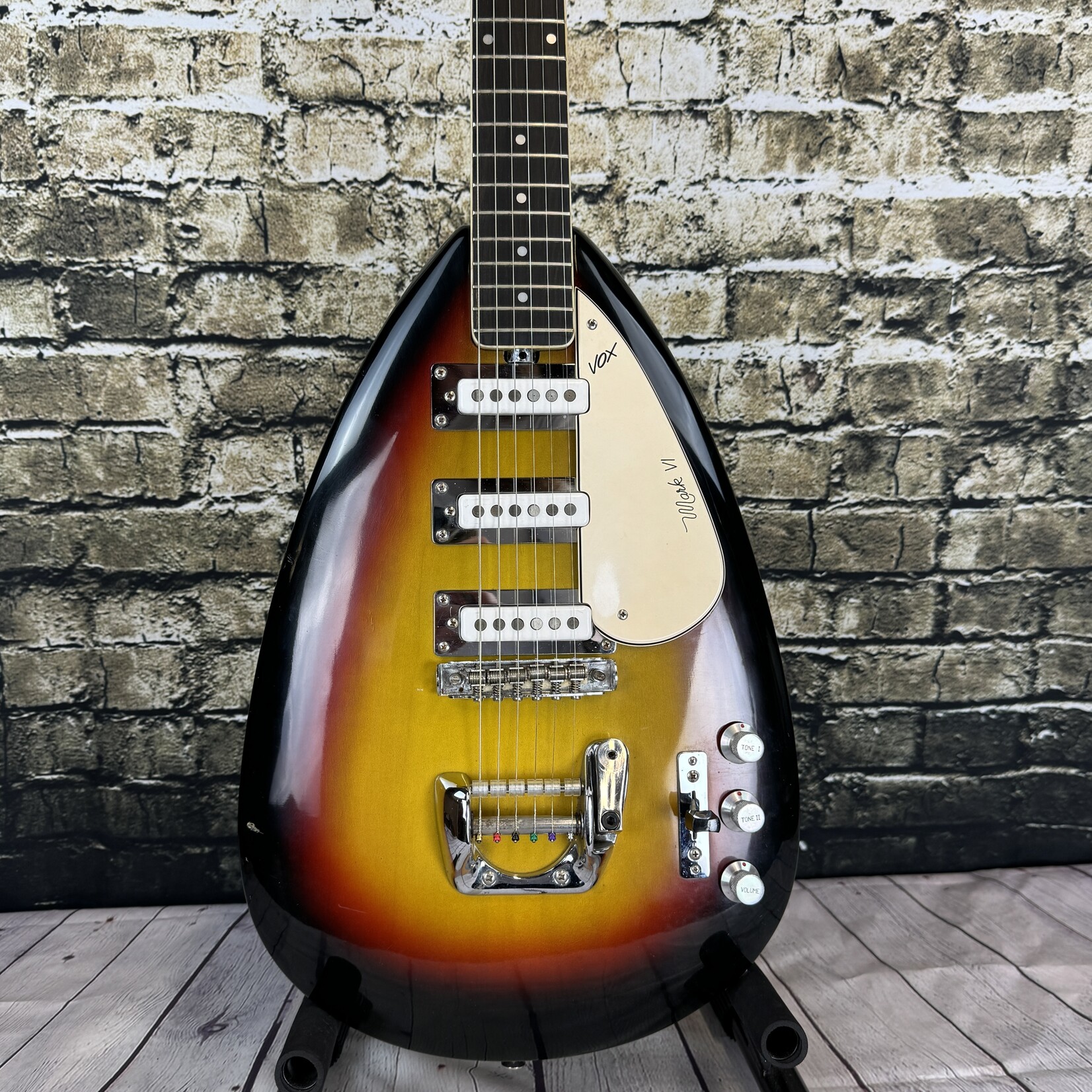 Vox 60's Vintage Mark VI Teardrop Style Guitar - (Used)