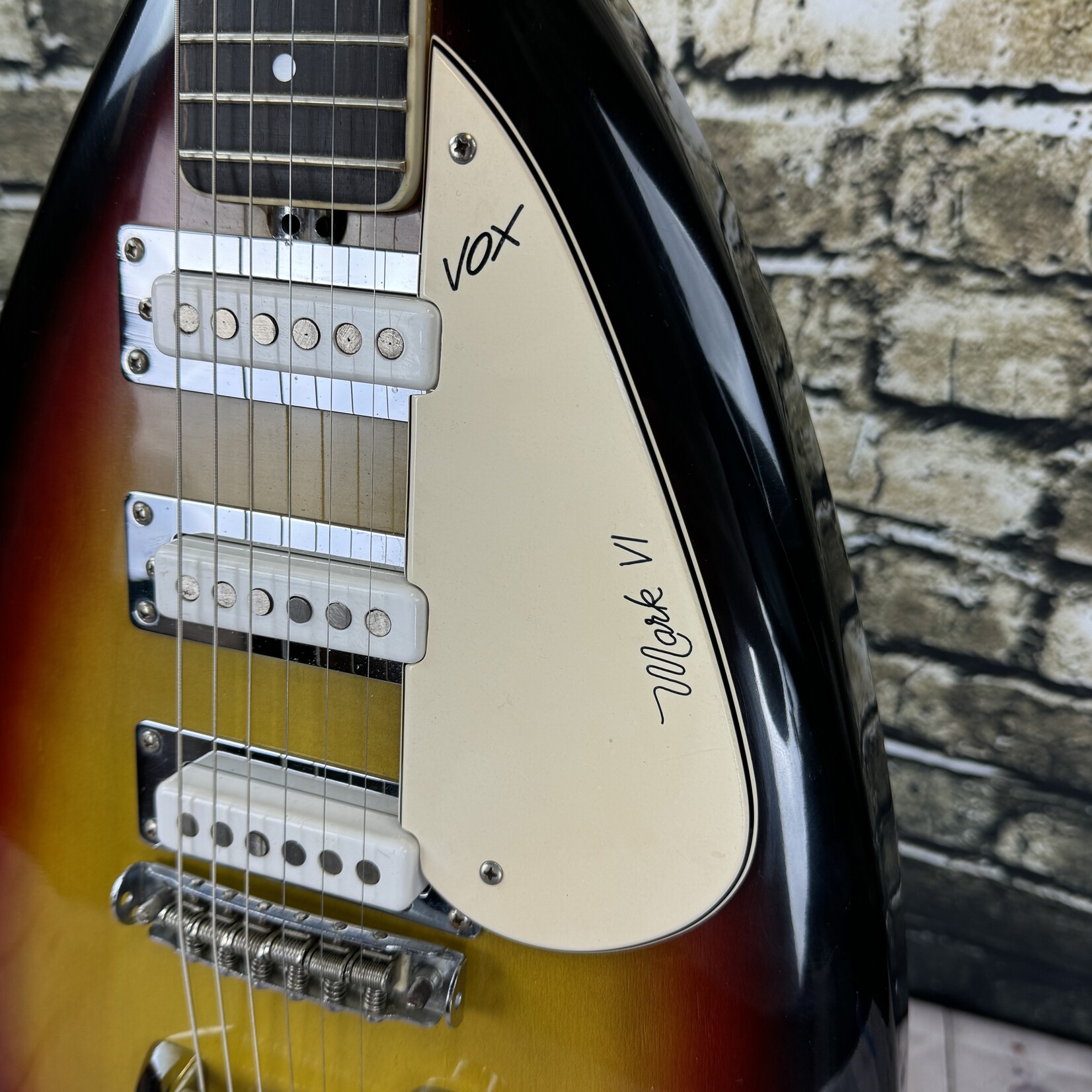 Vox 60's Vintage Mark VI Teardrop Style Guitar - (Used)
