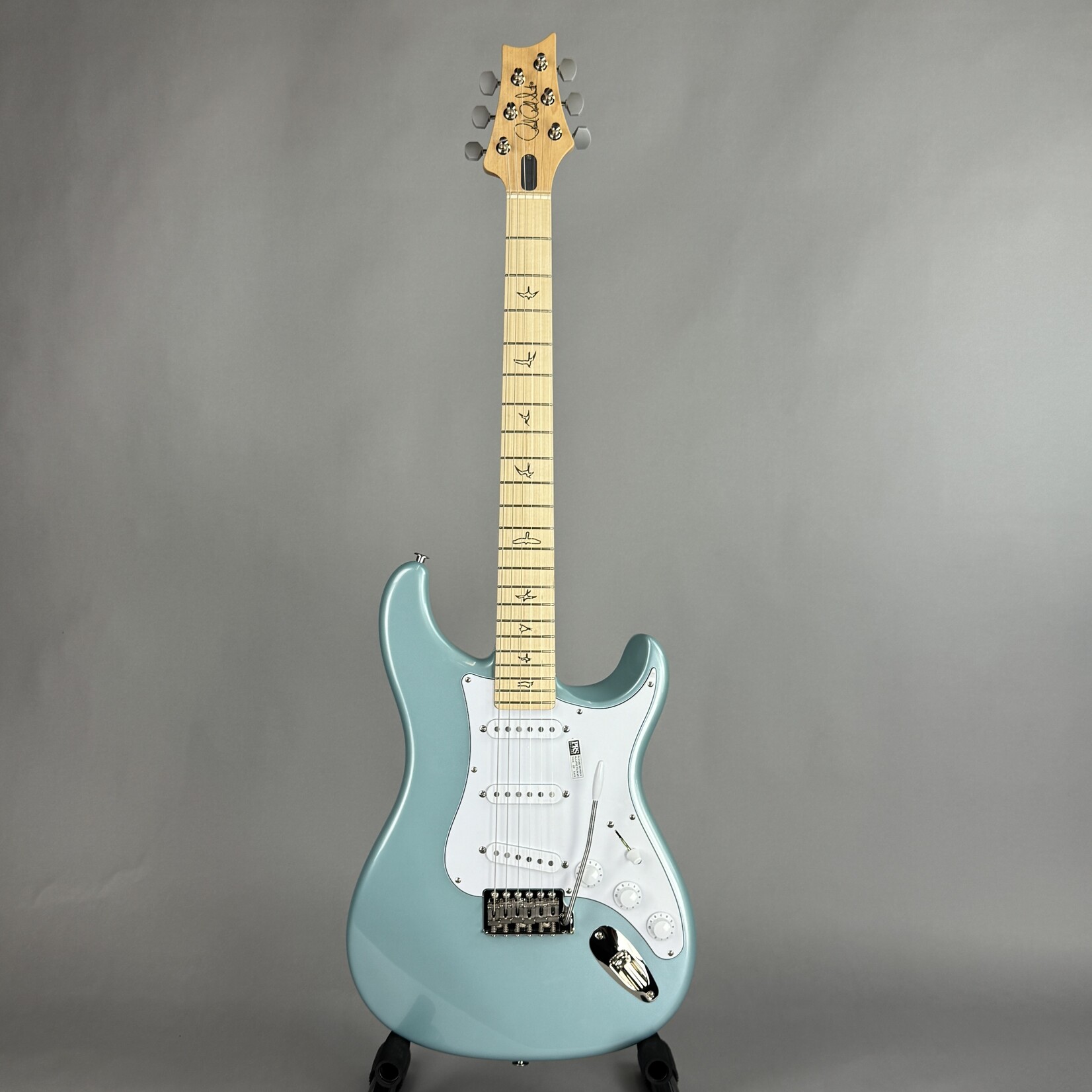 PRS Silver Sky Electric Guitar, Maple Fingerboard W/Gig Bag - Polar Blue