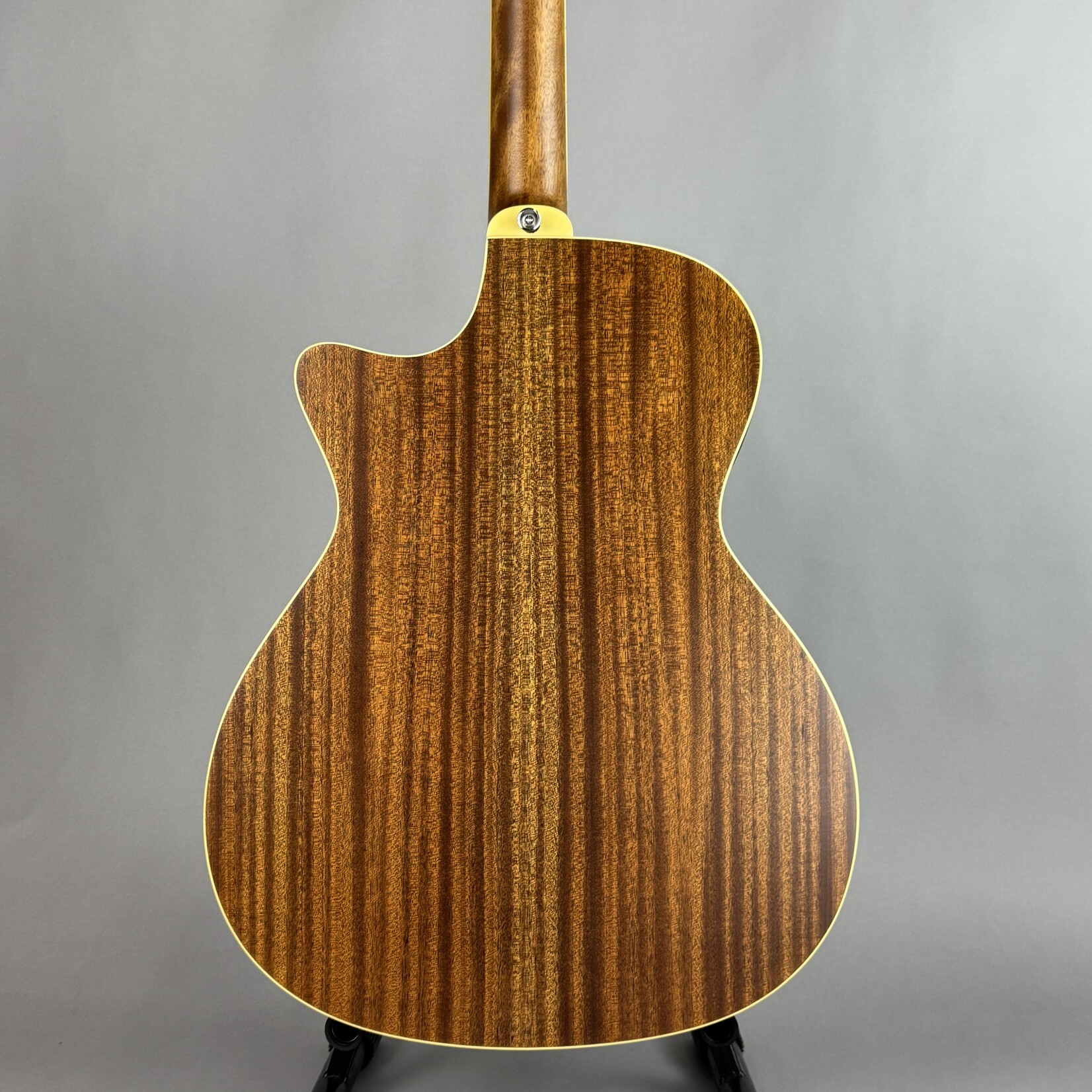 Alvarez AG60CE 8-String Grand Auditorium Acoustic-Electric Guitar - Shadowburst (Used)
