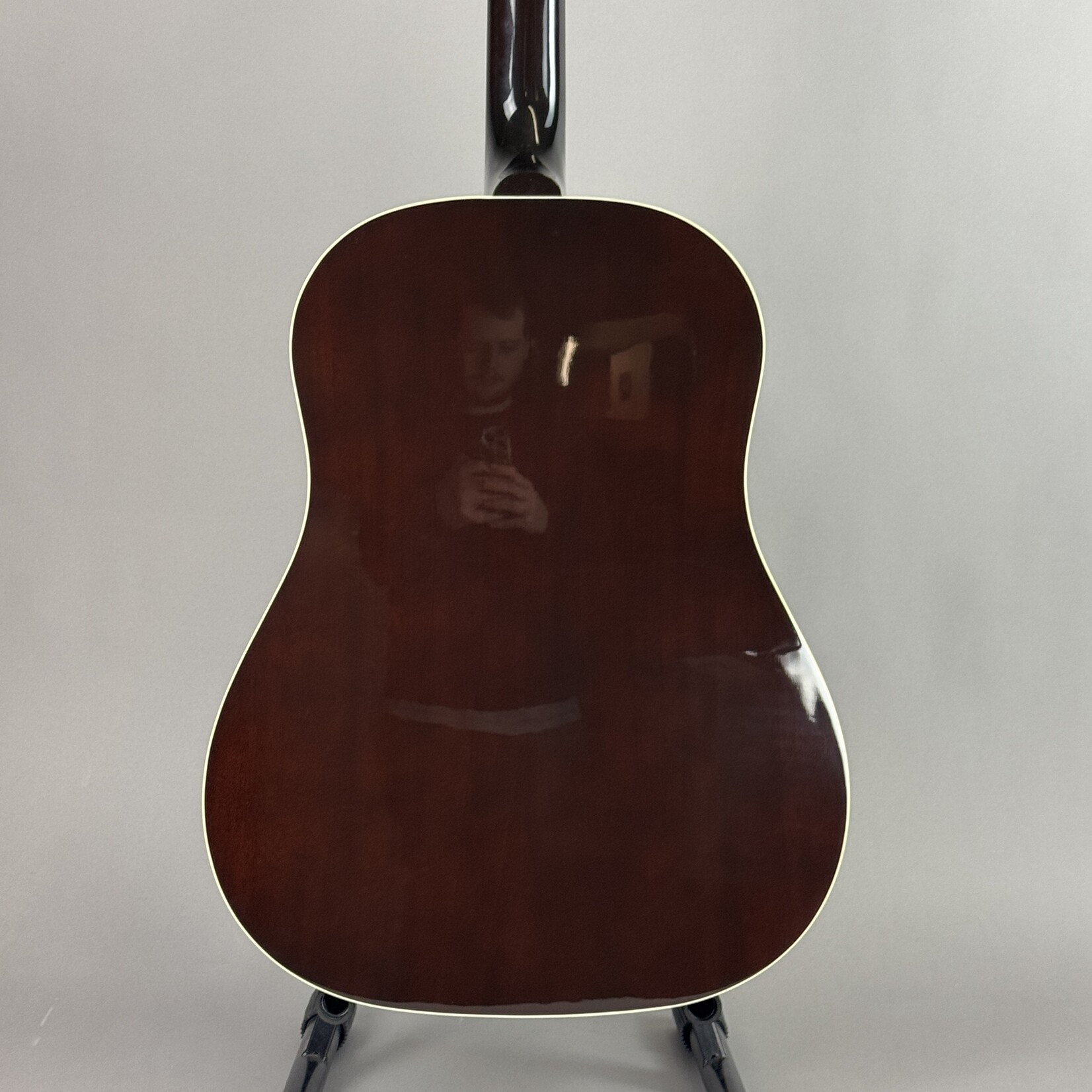 Gibson Acoustic J-45 Standard Acoustic Guitar W/Case - Vintage Sunburst