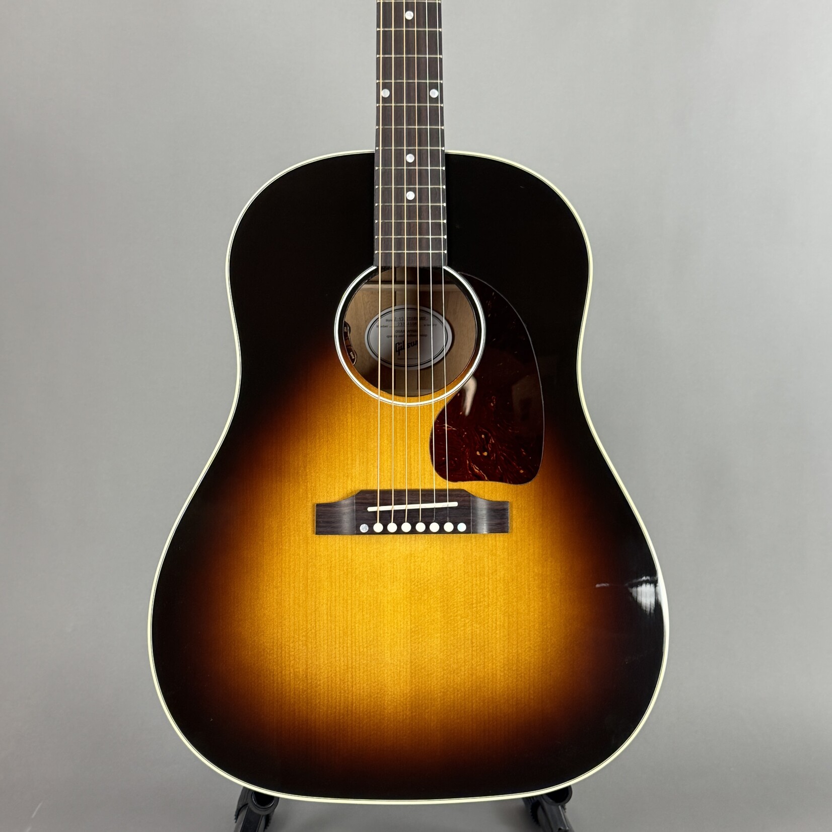 Gibson Acoustic J-45 Standard Acoustic Guitar W/Case - Vintage Sunburst