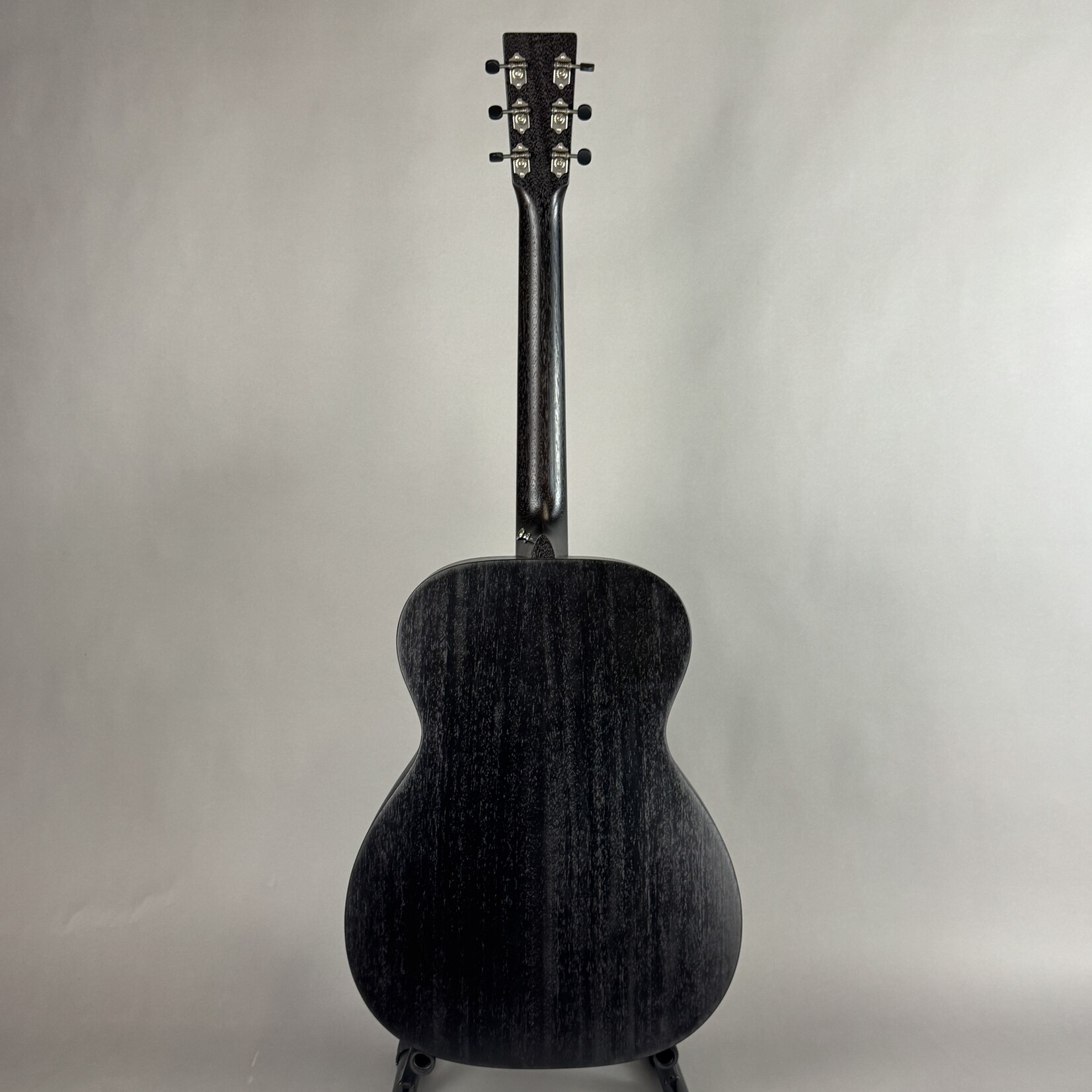 Martin 000-17E Acoustic-Electric Guitar W/Softshell Case - Black Smoke