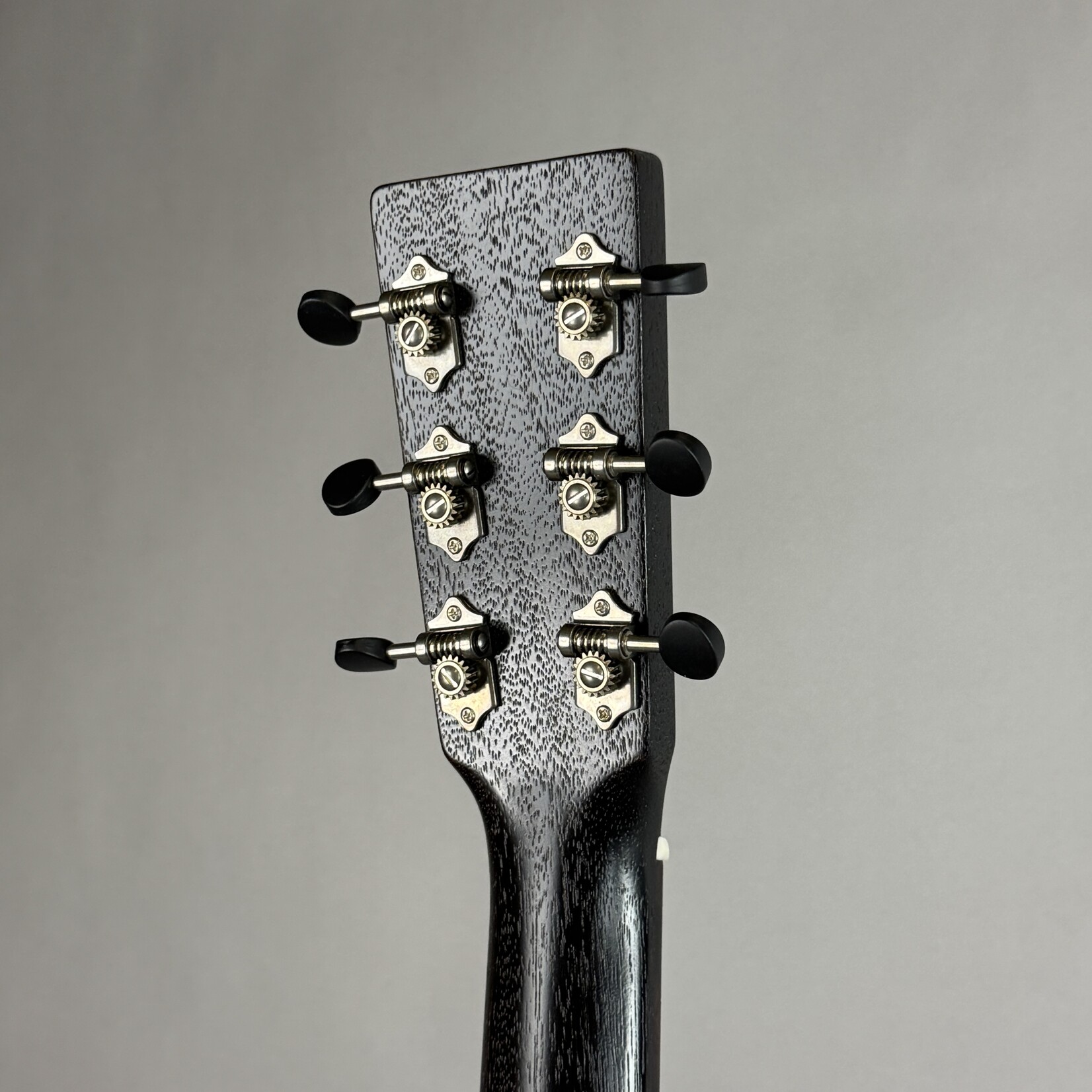 Martin 000-17E Acoustic-Electric Guitar W/Softshell Case - Black Smoke