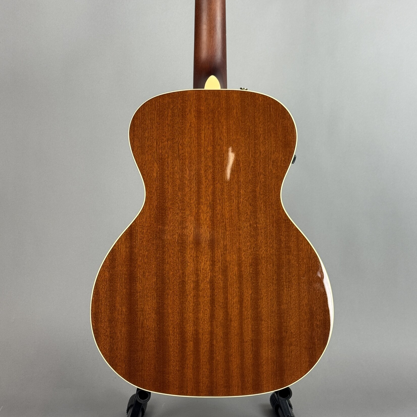 Fender Villager™ 12-String, Walnut Fingerboard, Tortoiseshell Pickguard W/Gig Bag - Aged Natural