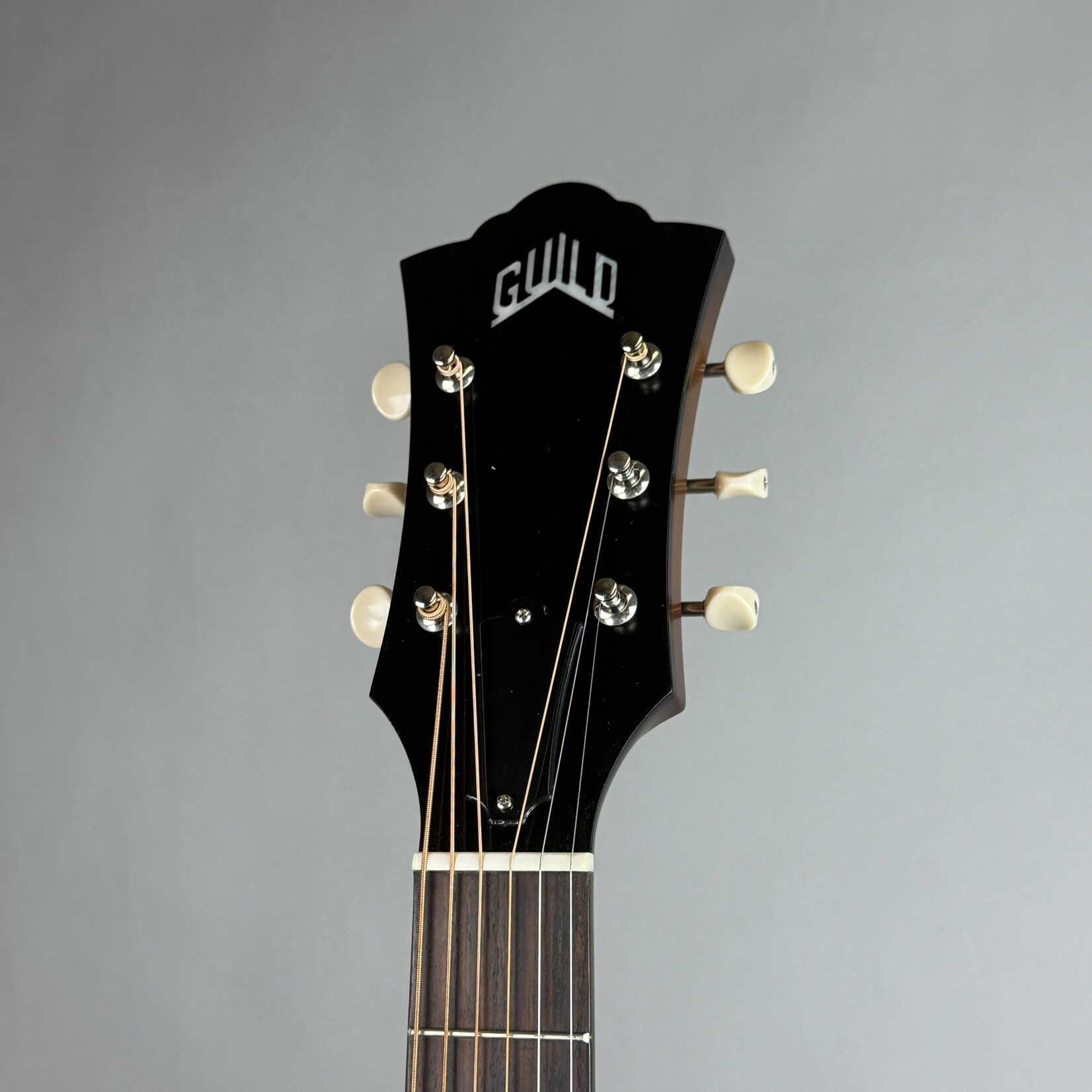 Guild D-40 Standard Dreadnaught Acoustic Guitar W/Case - Pacific Sunset Burst