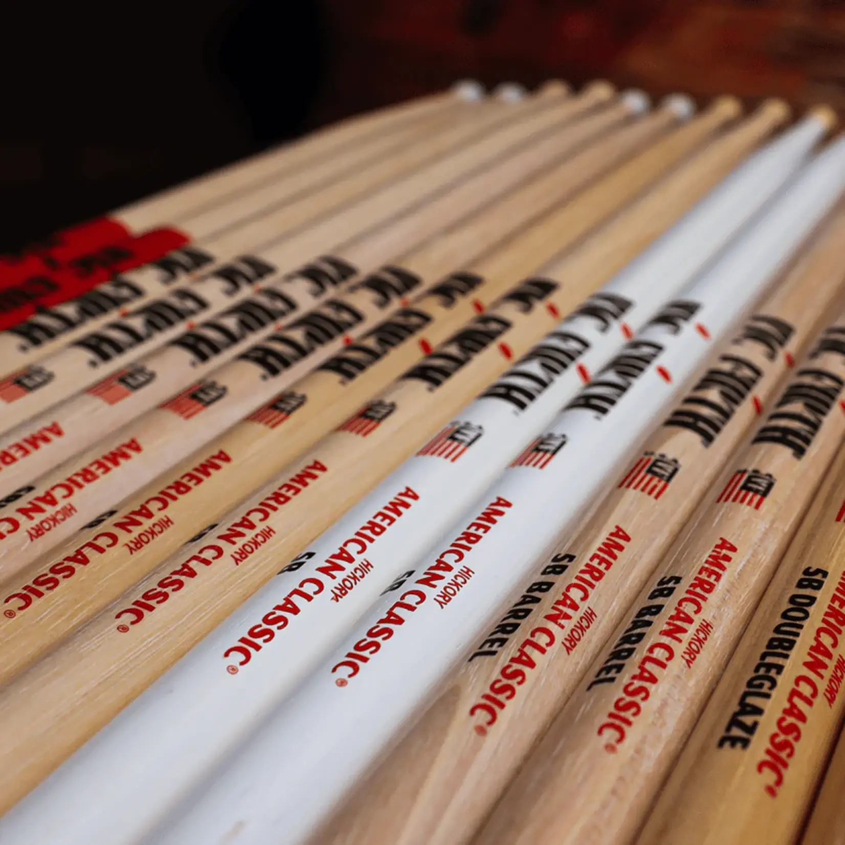 Vic Firth  5B Wood Tip Drumsticks