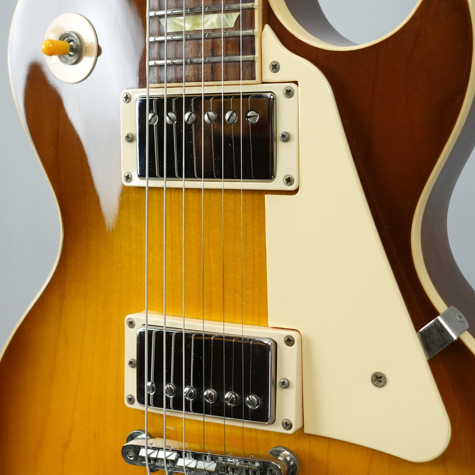 Gibson 2000's Les Paul Classic 60's Reissue W/Case - Honey Burst (Used)